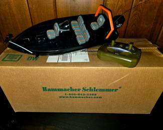 Hammacher Schlemmer, Remote Controlled boat