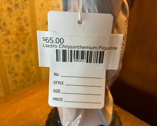 Lladro Chrysanthemum Figurine