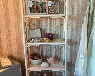 Vintage Round Ornaments 