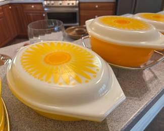 Daisy Pyrex