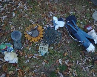 More Last minute yard art.