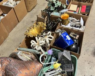 Box Lots of Misc Household items and Decor Orlando