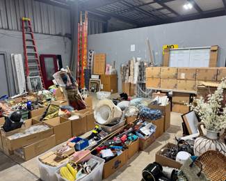 Box Lots of Misc Household items, Decor, Fabric and Home Improvement Items Orlando Estate Auction