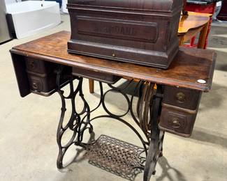 Vintage Sewing Machine and Table Orlando Estate Auction