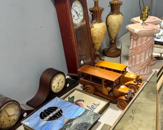 Clocks and Home Decor Orlando