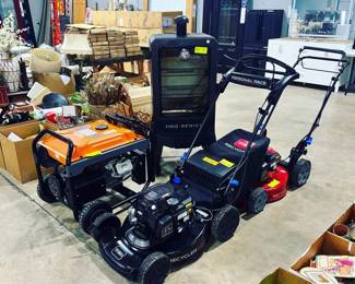 Generator, Smokers and Lawn Mowers Orlando Estate Auction