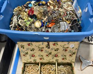 Costume Jewelry Orlando