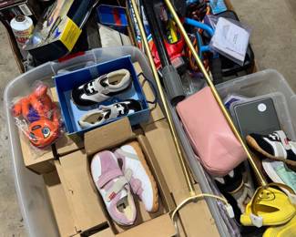 Box Lots of Misc Household & Decor Items Orlando Estate Auction