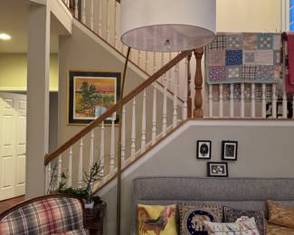 Floor Lamp - Arched brass Arm on Marble Base 