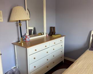 White and light oak Dresser 