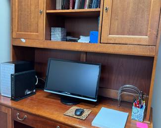 Office Desk w/ Hutch 