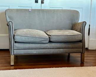 LOVESEAT
