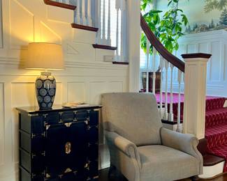 A GRACIOUS HOME FROM ANOTHER TIME