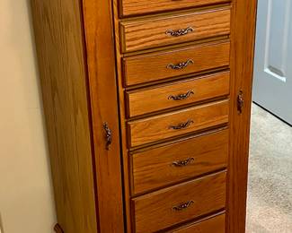 JEWELRY CHEST