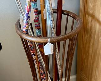 UMBRELLA/CANE BASKET