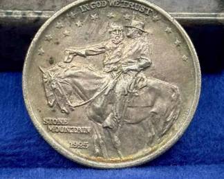 1925 Stone Mountain Memorial Half Dollar – 90% Silver
