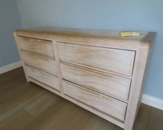 6 drawer chest.