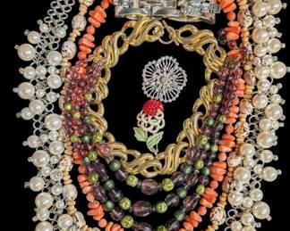 Bold Costume Necklaces, Brooches More