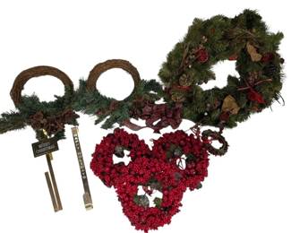 Christmas Wreaths, Centerpieces More