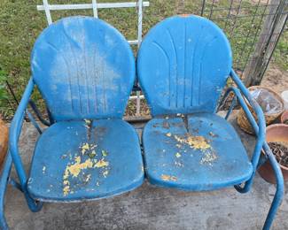 metal glider old style, with 2 matching chairs