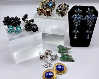 11 Pairs Of Sparkly Earrings Both Post And Clip On