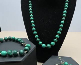 Green Natural Stone Necklace, Bracelet, Earrings Set