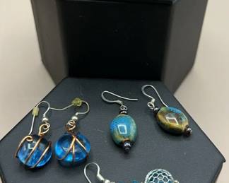 Six Pairs Dangle Earrings Blue Beads Stones