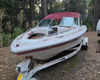 Single-axle ShoreLand’r boat trailer suitable for approximately 17–19 ft boats. Trailer is solid and in good shape with good tires and a clean frame.
Boat is for anyone who wants a project — interior needs work, but it’s a great restoration candidate or parts boat.