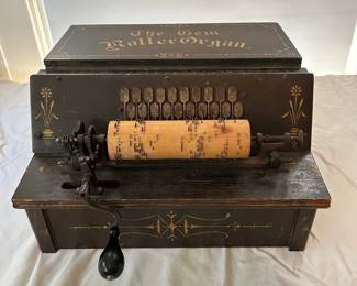 Antique Gem Roller Organ With Extra Cobs