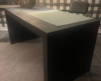 Minimalist Black Office Desk