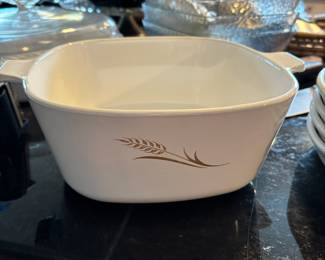 Corning Ware Golden Wheat Casserole Dish