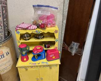 Yellow Wooden Toy Kitchen Hutch, Play Home Toy Appliances