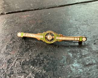 Art Deco Bar Pin