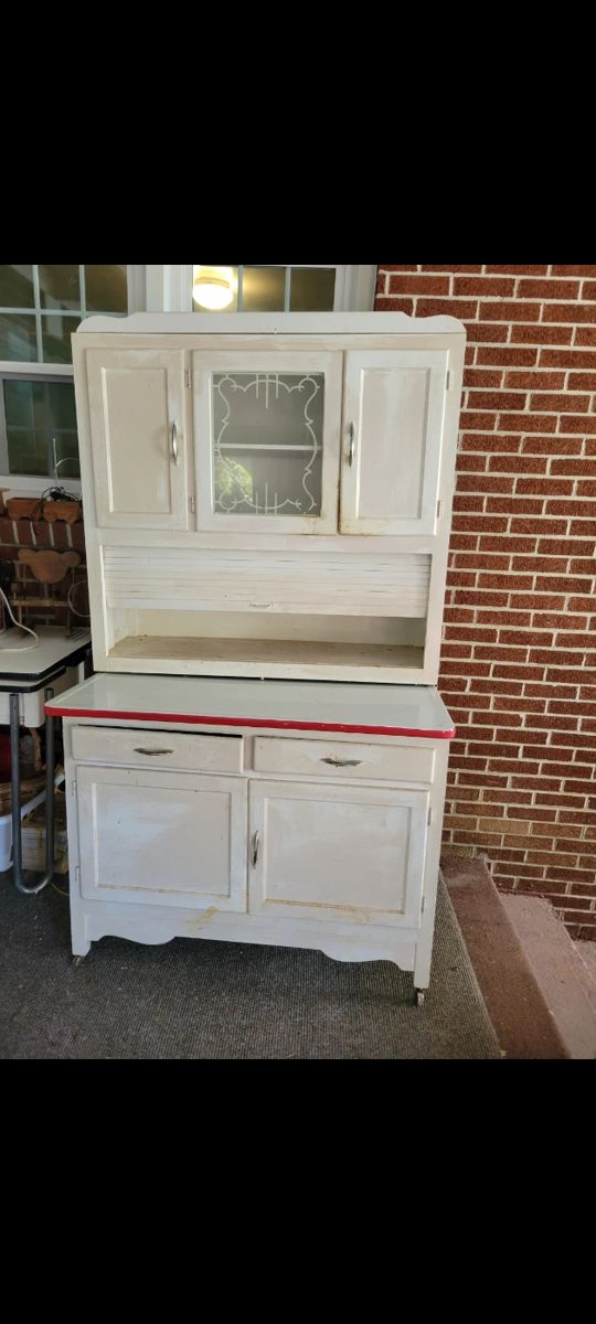 Hoosier cabinet 
