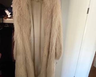 CURLY LAMB LONG COAT