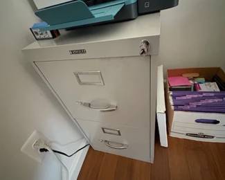 2 DRAWER FILE CABINET (NO KEY)