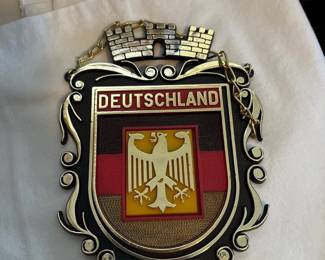 137Nov 04 2025 05 06pmAMny