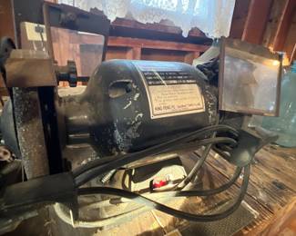 418Nov 04 2025 09 51pmeAAq