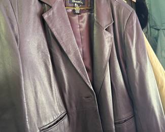Leather jackets in various styles and sizes, women's and men's sizes XL - 5 XL.