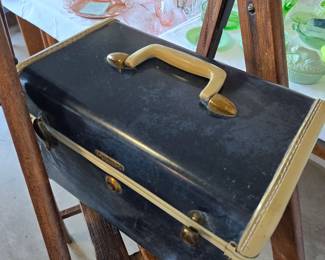 Samsonite travel case