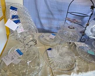 Where else will you find 4 excellent condition Federal,  depression, footed cake plates all in one spot? 