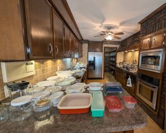 Vintage Tupperware, vintage Pyrex, vintage Anchor Hocking