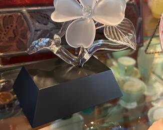 Frabel Studios Glass Dogwood Sculpture
