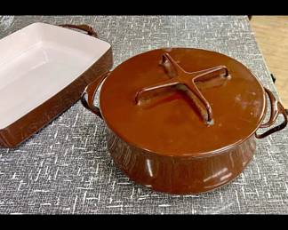 Dansk France &#127467;&#127479; Købenstyle casserole dish &  Dutch oven, designed by Jens Quistgaard in 1956!  Enamelware at its best!