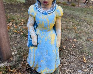 ANTIQUE CONCRETE SNOW WHITE STATUE
