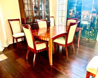 Drexel Heritage dining set with 8 chairs