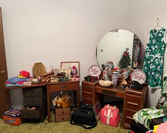 House-Upstairs, back right bedroom