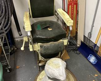 Vintage barber chair!