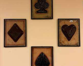 More wall decor.....