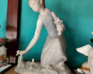 Lladro firgurines